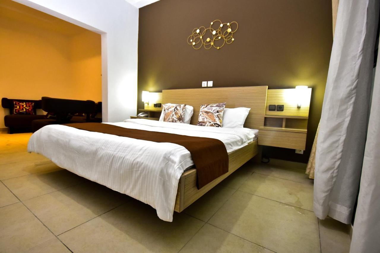 Robert'S Hotel Abidjan Ngoại thất bức ảnh