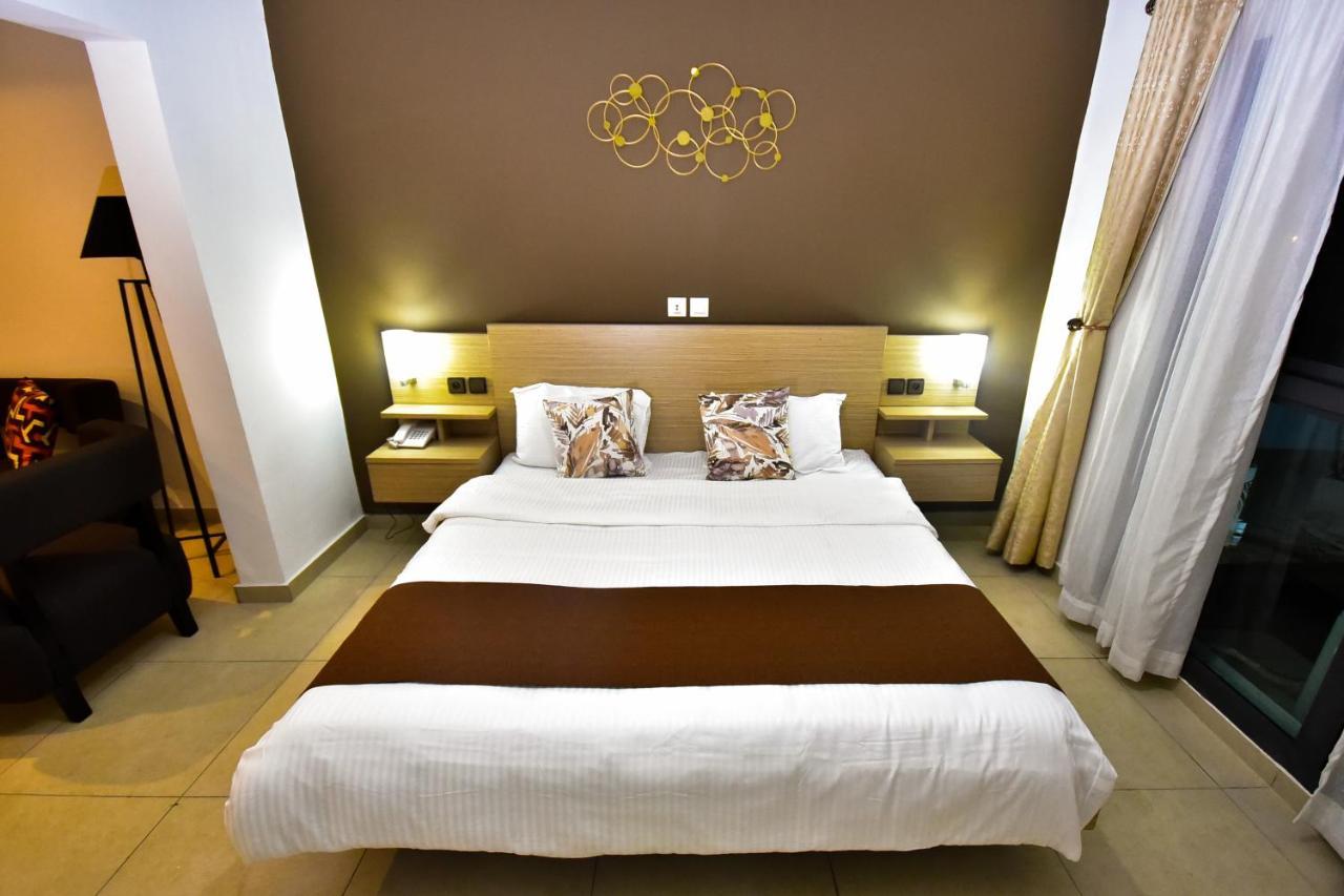 Robert'S Hotel Abidjan Ngoại thất bức ảnh