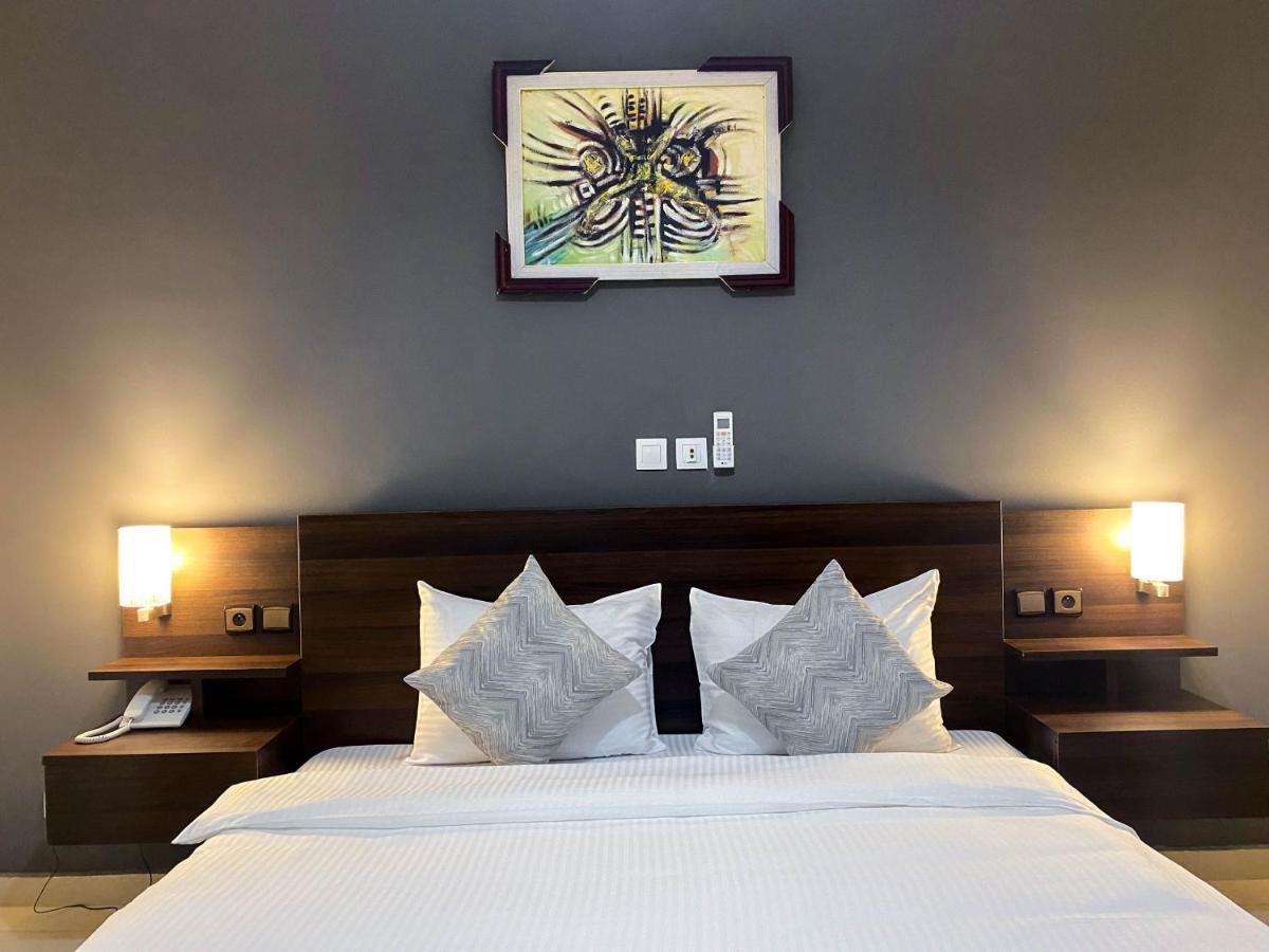 Robert'S Hotel Abidjan Ngoại thất bức ảnh