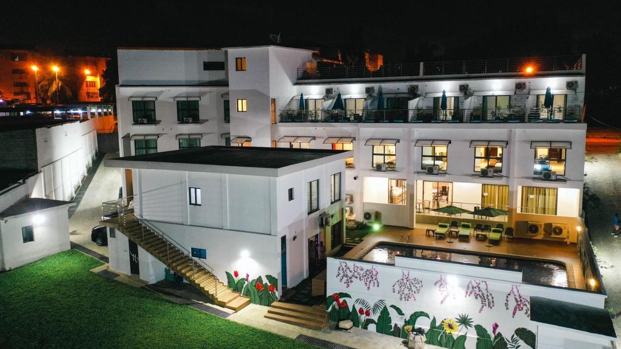 Robert'S Hotel Abidjan Ngoại thất bức ảnh
