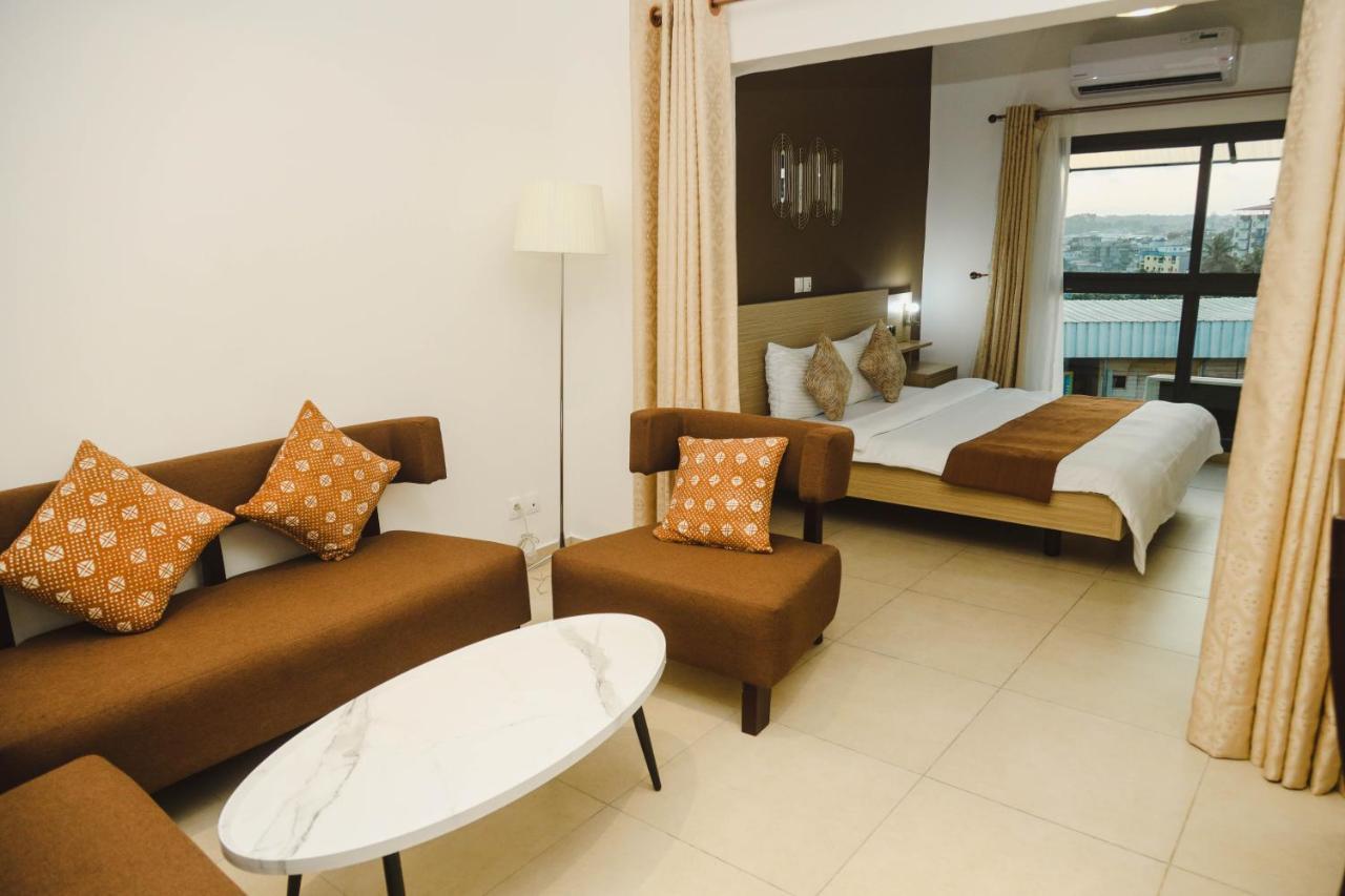 Robert'S Hotel Abidjan Ngoại thất bức ảnh