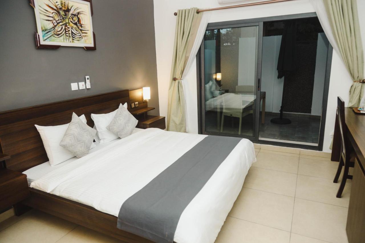 Robert'S Hotel Abidjan Ngoại thất bức ảnh