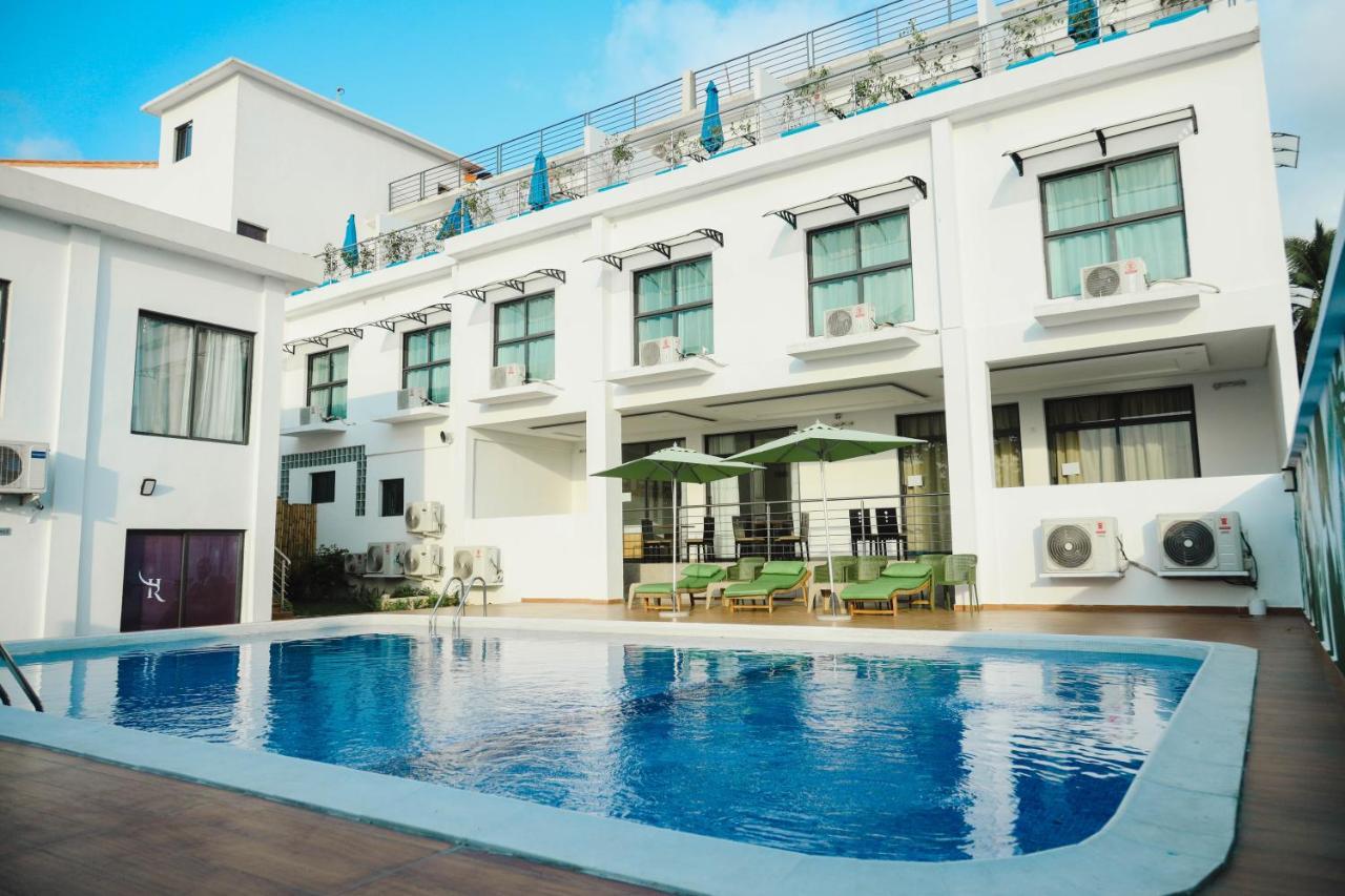 Robert'S Hotel Abidjan Ngoại thất bức ảnh